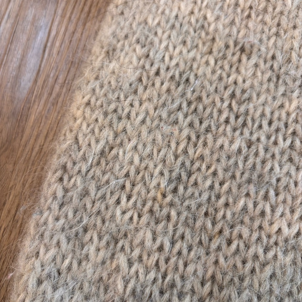 Fair Isle Icelandic Sweater. Authentic. All wool. - Picture 5 of 9